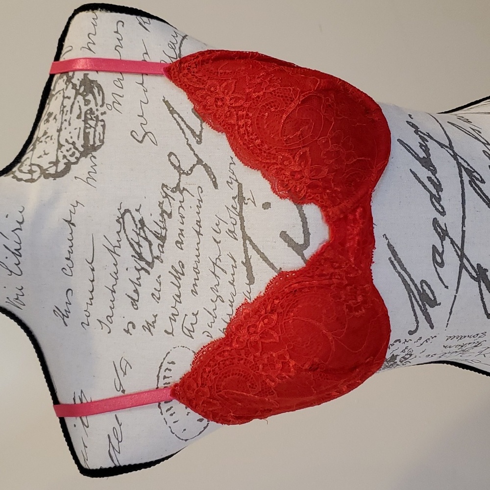 NWOT C&California Red Bra 34D 😍